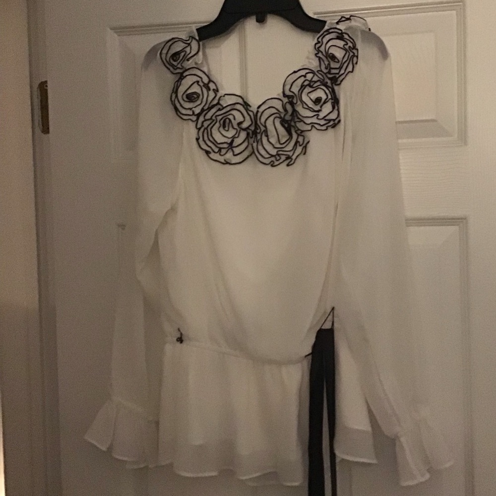 Adrianna Papell size PXL shirt black & white